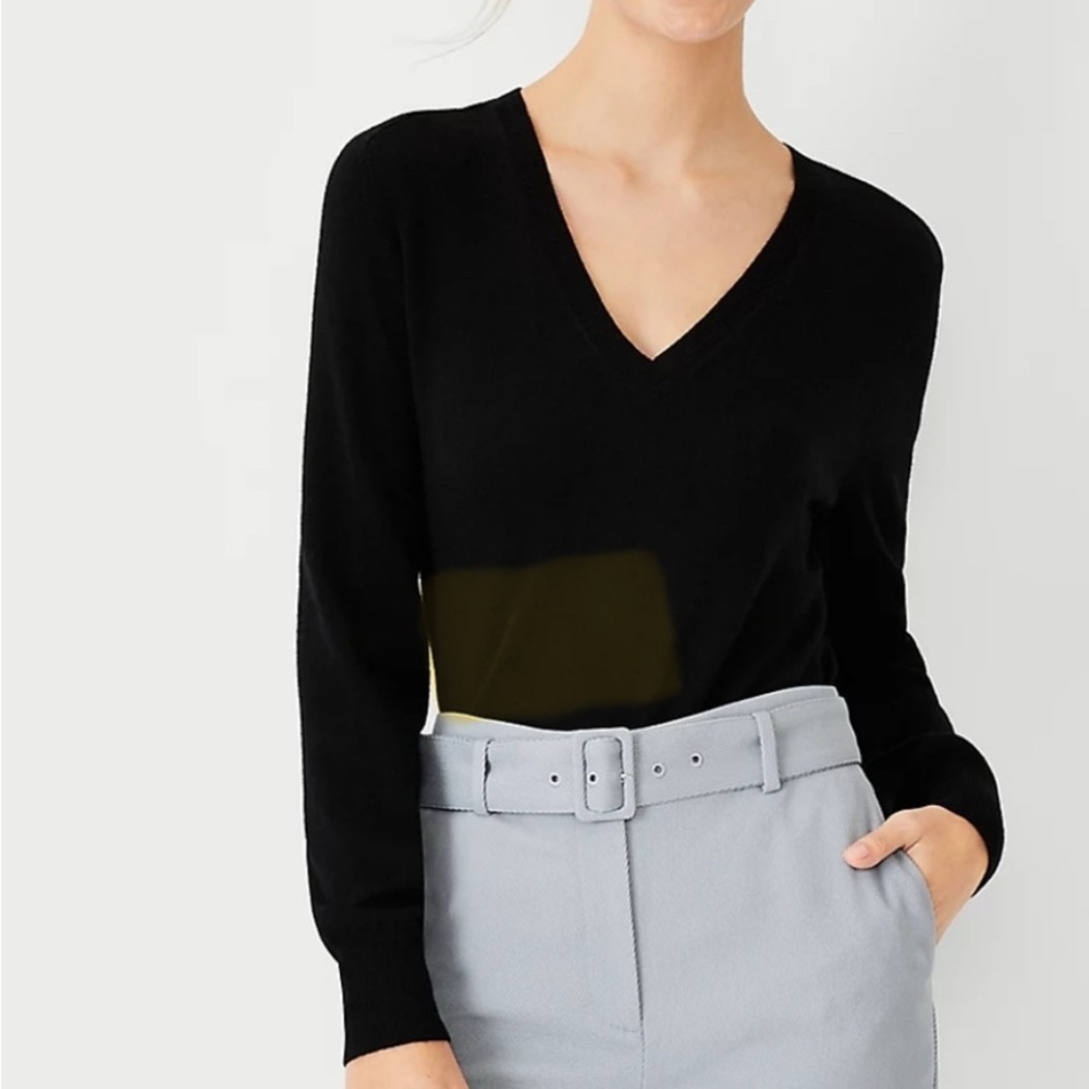 Cashmere Black V-Neck Sweater Ann Taylor M